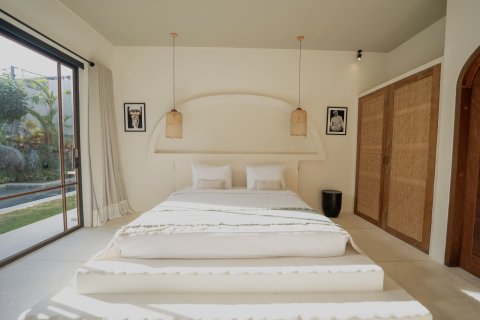 2 bedrooms Villa in Canggu, Badung, Indonesia No. 13121 6