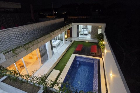 Недвижимость с 4 спальнями в Seminyak, Бадунг,  № 9068 2