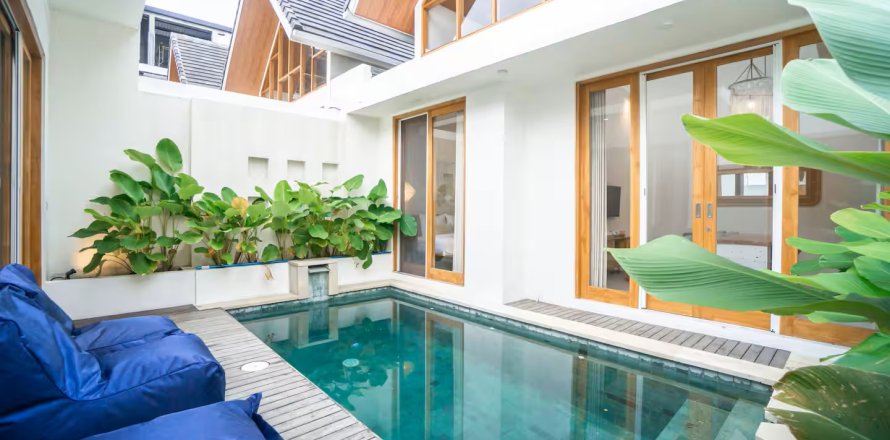 2 bedrooms Villa in Seminyak, Badung, Indonesia No. 10032