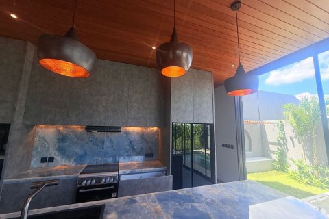 Вилла с 3 спальнями в Денпасар,  № 9098 5