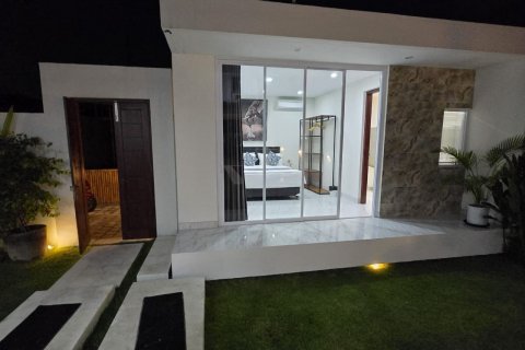 Недвижимость с 4 спальнями в Seminyak, Бадунг,  № 9068 11