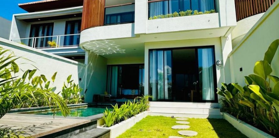 3 bedrooms Villa in Ungasan, Badung,  No. 9069