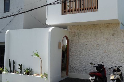 3 bedrooms Villa in Denpasar, Indonesia No. 8985 7