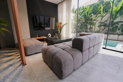 2 bedrooms Villa in Denpasar, Indonesia No. 9751 4