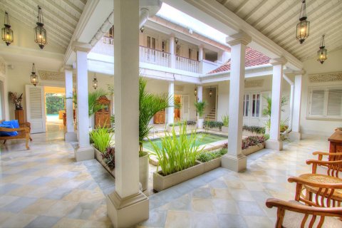 4 bedrooms Villa in Denpasar, Indonesia No. 9866 4
