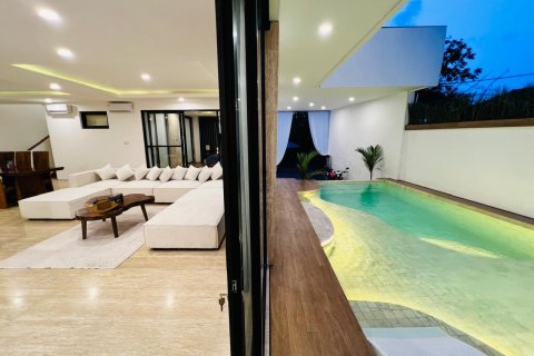 5 bedrooms Villa in Jimbaran, Badung, Indonesia No. 13724 19