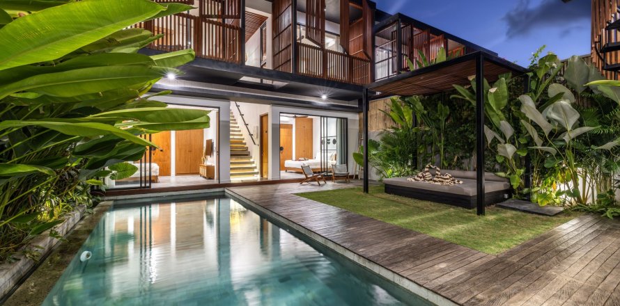 4 bedrooms Villa in Canggu, Badung, Indonesia No. 9649