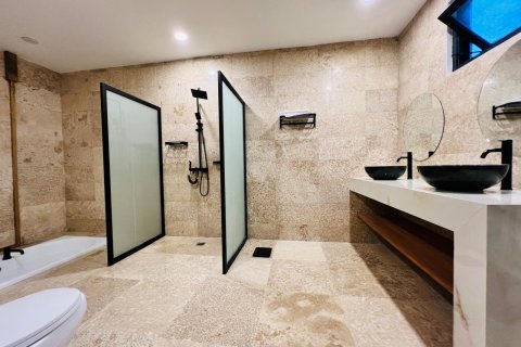 5 bedrooms Villa in Jimbaran, Badung, Indonesia No. 13724 15