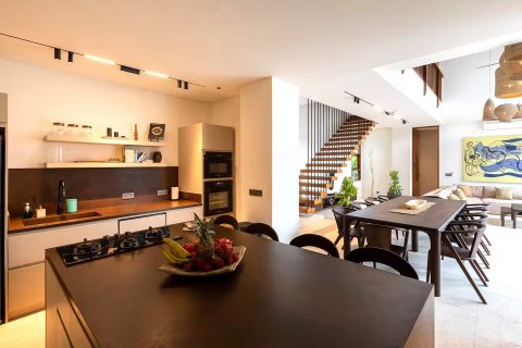 6 bedrooms Villa in Canggu, Badung, Indonesia No. 10033 7