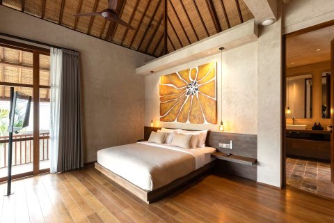 6 bedrooms Villa in Canggu, Badung, Indonesia No. 10034 8
