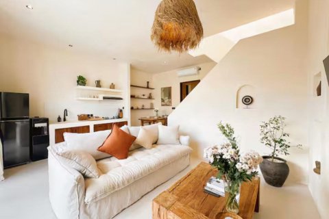 2 bedrooms Villa in Kerobokan, Badung, No. 9096 6