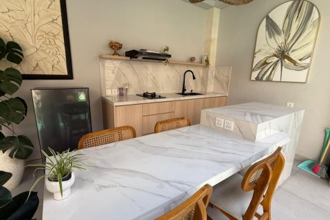 2 bedrooms Villa in Jimbaran, Badung, Indonesia No. 13130 13