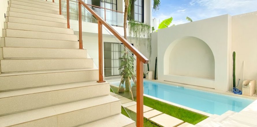 3 bedrooms Villa in Denpasar, Indonesia No. 13131