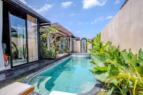 2 bedrooms Villa in Canggu, Badung, Indonesia No. 13725 6