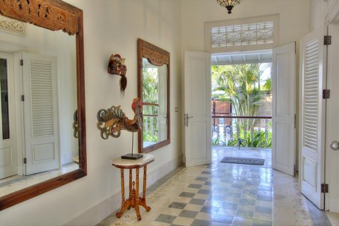 4 bedrooms Villa in Denpasar, Indonesia No. 9866 3