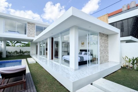 Недвижимость с 4 спальнями в Seminyak, Бадунг,  № 9068 9