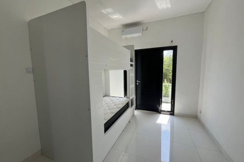 3 bedrooms Villa in Nusa Dua, Badung,  No. 9093 4