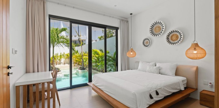 2 bedrooms Villa in South Kuta, Badung, Indonesia No. 13120