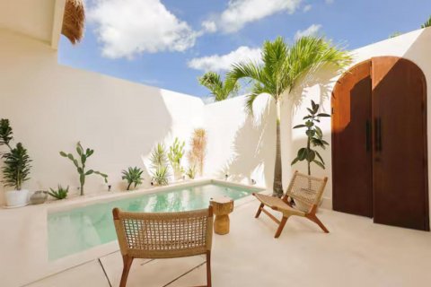 2 bedrooms Villa in Kerobokan, Badung, No. 9096 1