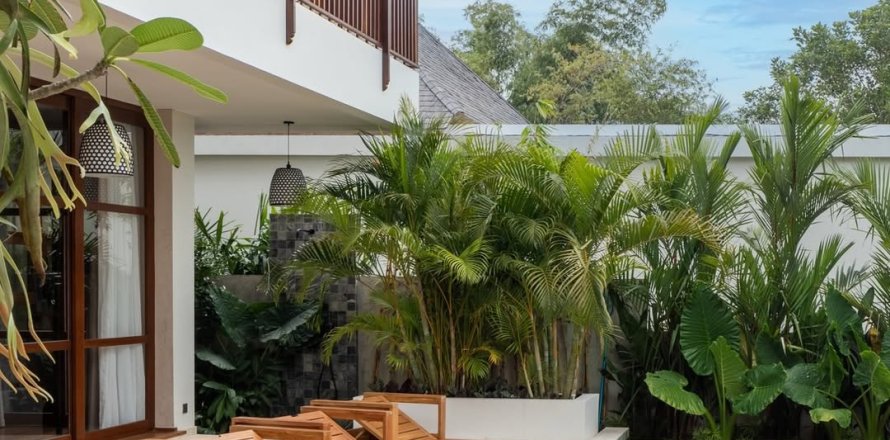 6 bedrooms Villa in Canggu, Badung, Indonesia No. 10033