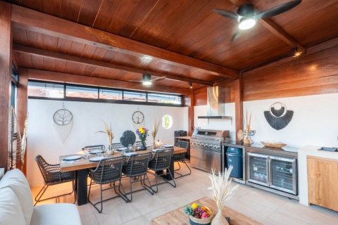 2 bedrooms Villa in Canggu, Badung, Indonesia No. 9752 16