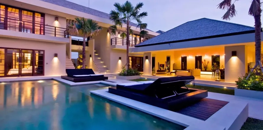 4 bedrooms Villa in Tibubeneng, Badung, Indonesia No. 10600