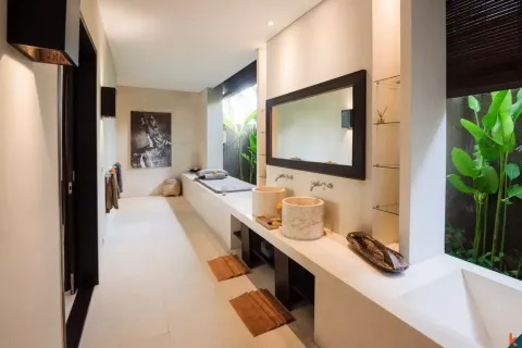 4 bedrooms Villa in Tibubeneng, Badung, Indonesia No. 10600 19