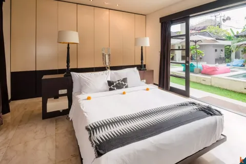 4 bedrooms Villa in Tibubeneng, Badung, Indonesia No. 10600 23