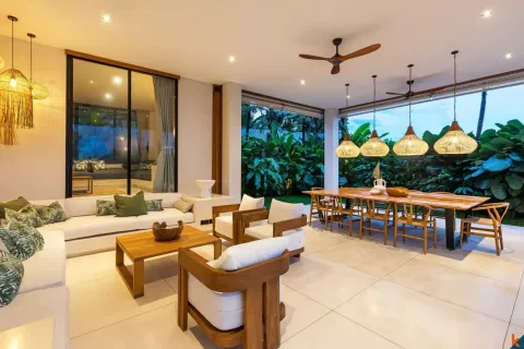 5 bedrooms Villa in Tumbak Bayuh, Mengwi, Badung, Indonesia No. 10598 16