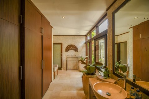 4 bedrooms Villa in Pererenan, Mengwi, Badung, Indonesia No. 10595 15