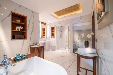 4 bedrooms Villa in Seminyak, Badung,  No. 738 21