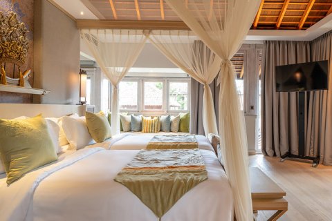 4 bedrooms Villa in Seminyak, Badung,  No. 738 20