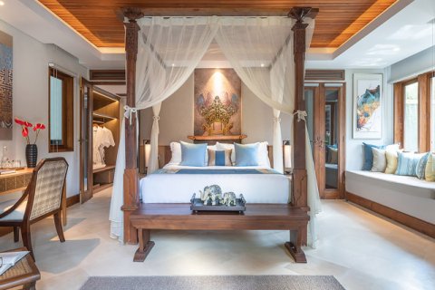 4 bedrooms Villa in Seminyak, Badung,  No. 738 27