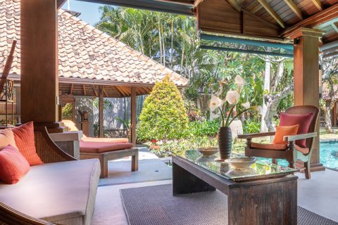 4 bedrooms Villa in Seminyak, Badung,  No. 738 6