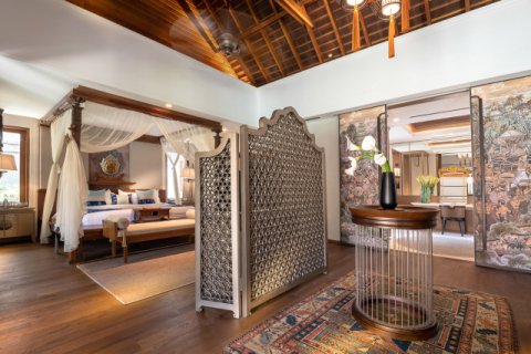 4 bedrooms Villa in Seminyak, Badung,  No. 738 28