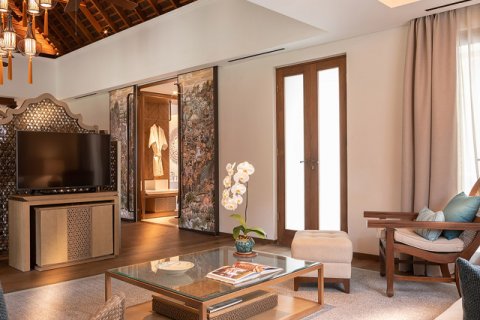 4 bedrooms Villa in Seminyak, Badung,  No. 738 16