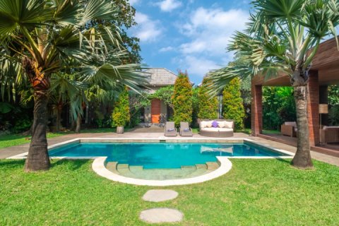 5 bedrooms Villa in Canggu, Badung,  No. 9157 1