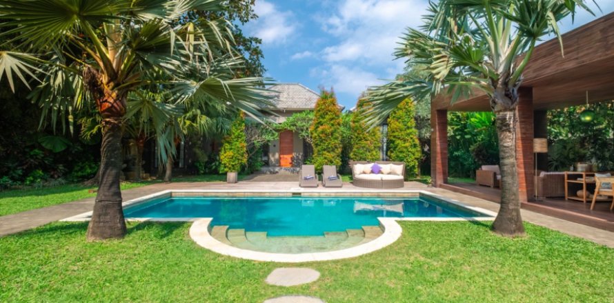 5 bedrooms Villa in Canggu, Badung,  No. 9157
