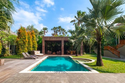 5 bedrooms Villa in Canggu, Badung,  No. 9157 7
