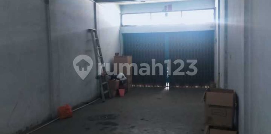 Магазин 120м2 в Jelutung, Jambi City,  № 9155