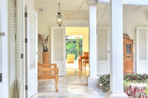 4 bedrooms Villa in Tabanan, Indonesia No. 9744 2