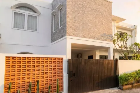 Вилла с 3 спальнями в Seminyak, Бадунг, Индонезия № 10139