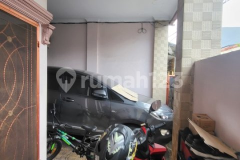 4 bedrooms House in Cipondoh, Tangerang City, Indonesia No. 13457