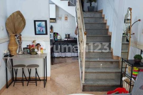 3 bedrooms House in Cipondoh, Tangerang City, Indonesia No. 13459 2