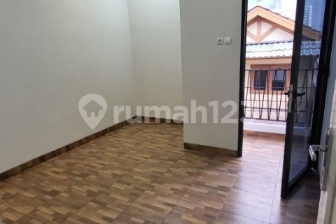2 bedrooms House in Cipondoh, Tangerang City, Indonesia No. 13460 13
