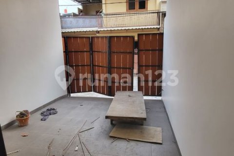 2 bedrooms House in Cipondoh, Tangerang City, Indonesia No. 13460 3
