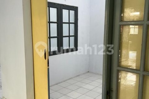3 bedrooms House in Cipondoh, Tangerang City, Indonesia No. 13456 24