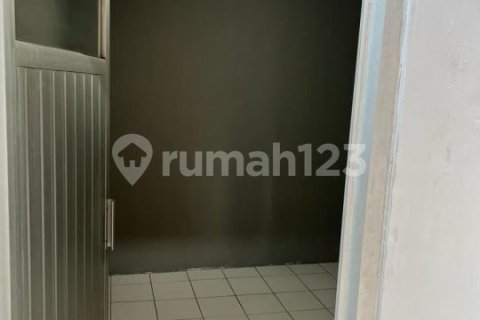 3 bedrooms House in Cipondoh, Tangerang City, Indonesia No. 13456 11