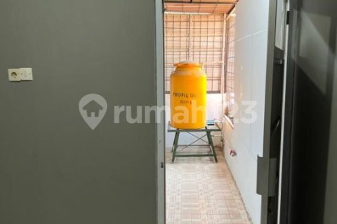 3 bedrooms House in Cipondoh, Tangerang City, Indonesia No. 13456 12