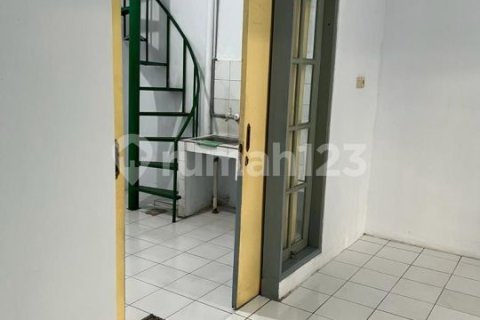 3 bedrooms House in Cipondoh, Tangerang City, Indonesia No. 13456 6